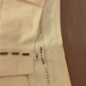 Alice& Olivia white flared pants